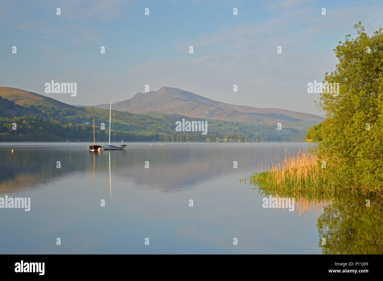 Boat On Bala Lake Stock Photo Alamy boat-on-bala-lake-stock-photo-alamy
