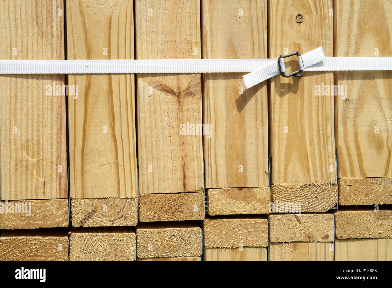 Steel trusses hi-res stock photography and images - Alamy