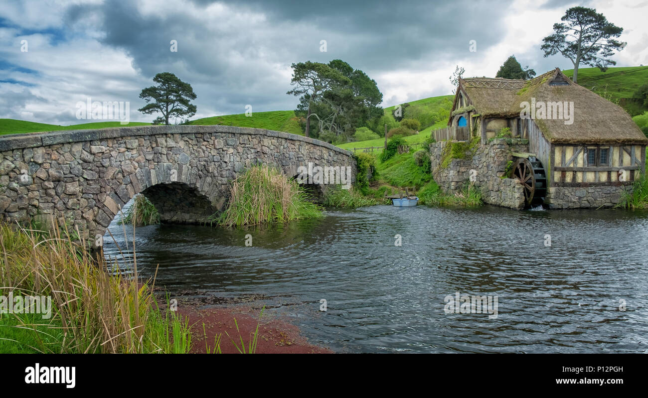 The Old Mill, Hobbiton, location of the Lord of the Rings and The Hobbit film trilogy, Hinuera, Matamata, New Zealand Stock Photo