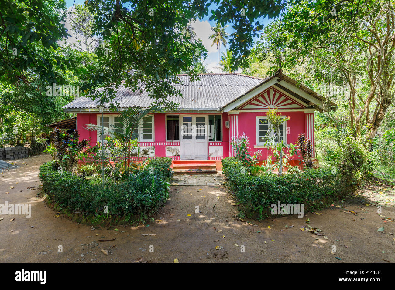 Home in sri lanka hi-res stock photography and images - Page 4 - Alamy, image size:1300x956