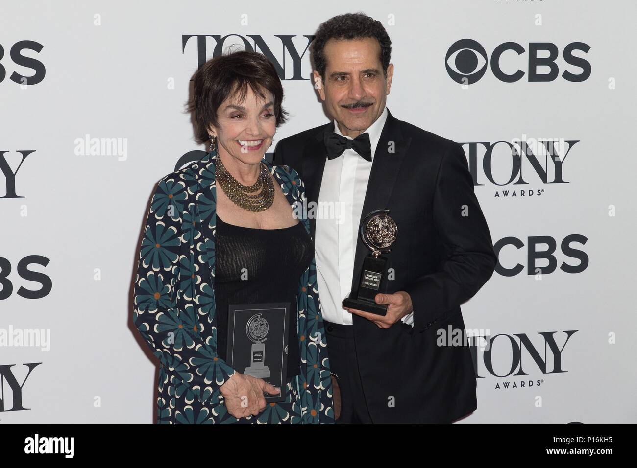 Brooke adams and tony shalhoub hi-res stock photography and images - Alamy