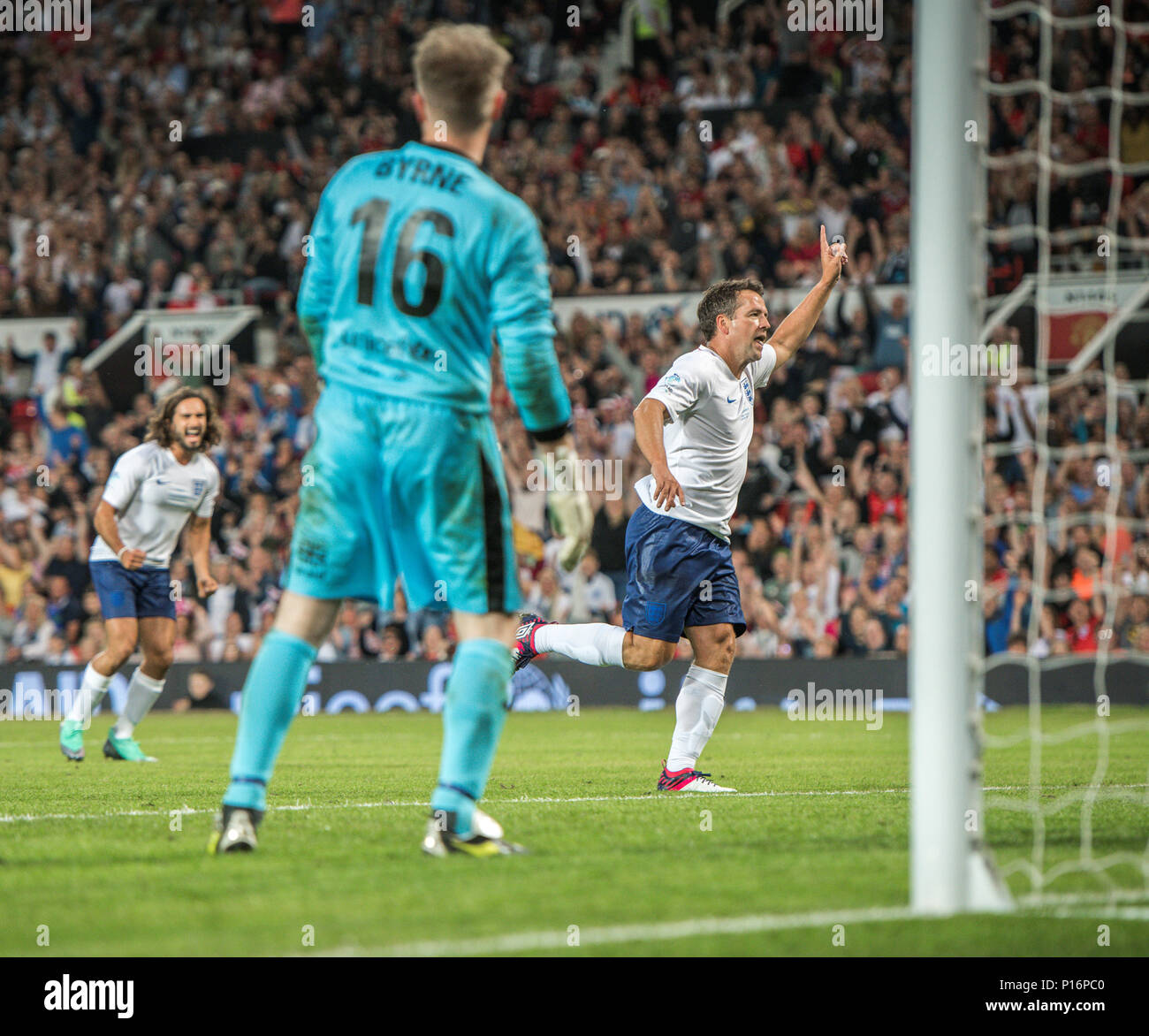 Michael owen hires stock photography and images Alamy