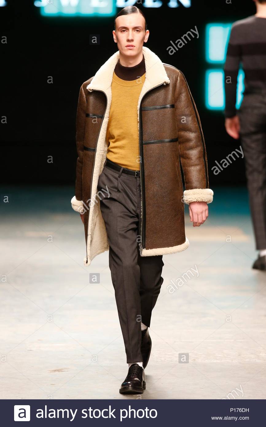 To acquire Sweden tiger fall runway picture trends To acquire Sweden tiger fall runway pictures trends