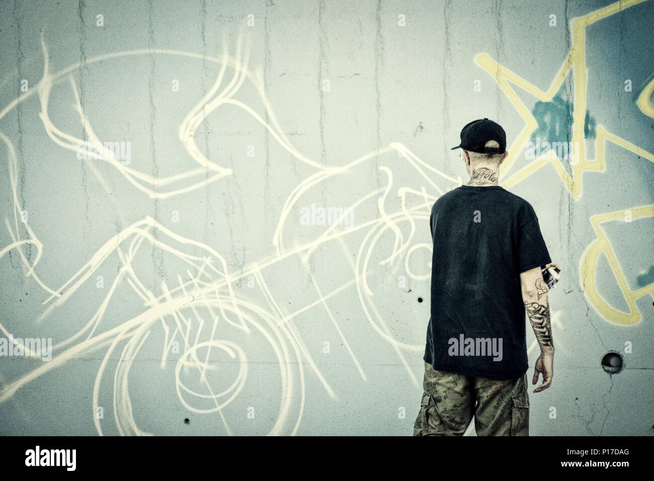 street art graffiti with spray can Stock Photo - Alamy