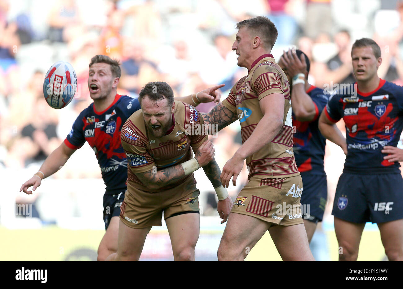 Huddersfield Giants Jordan Rankin (centre Stock Photo - Alamy