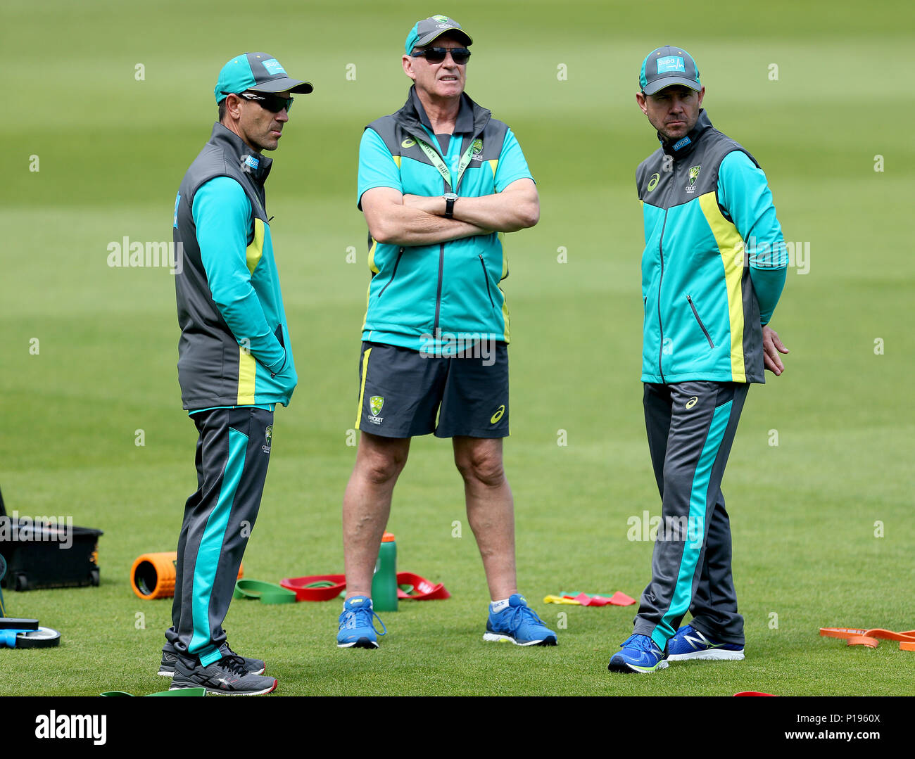 Australia coach Justin Langer (left) and Ricky Pointing (right) during