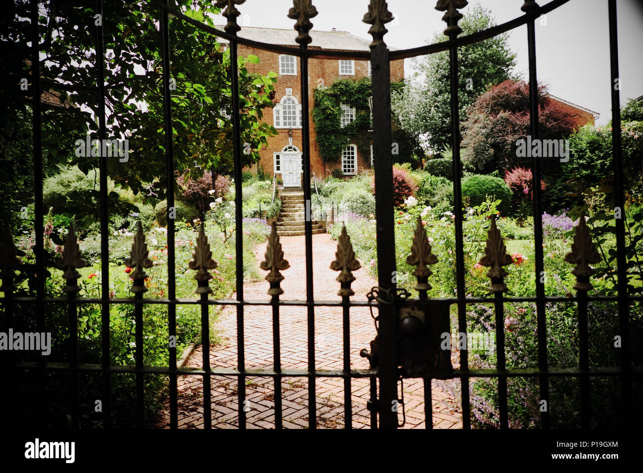 Upton gardens hires stock photography and images Alamy