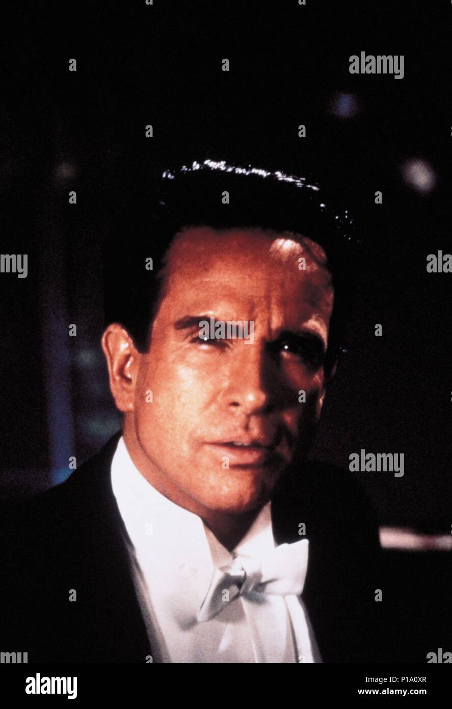 Original Film Title: BUGSY.  English Title: BUGSY.  Film Director: BARRY LEVINSON.  Year: 1991.  Stars: WARREN BEATTY. Credit: TRI STAR PICTURES / Album Stock Photo