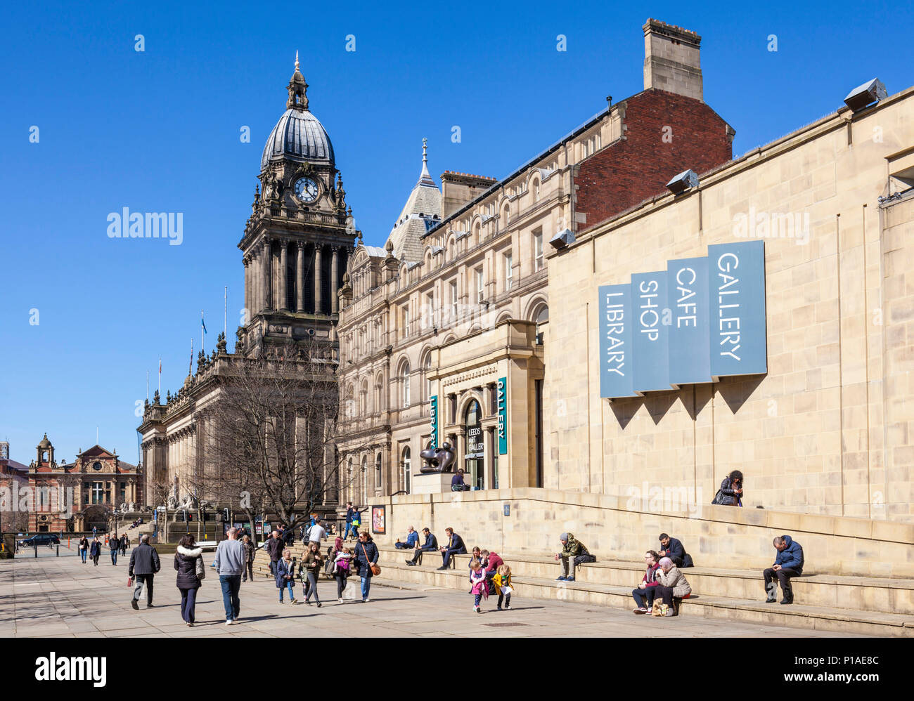 yorkshire england leeds yorkshire leeds town hall leeds art gallery leeds central library the headrow leeds city centre  yorkshire england uk gb Stock Photo