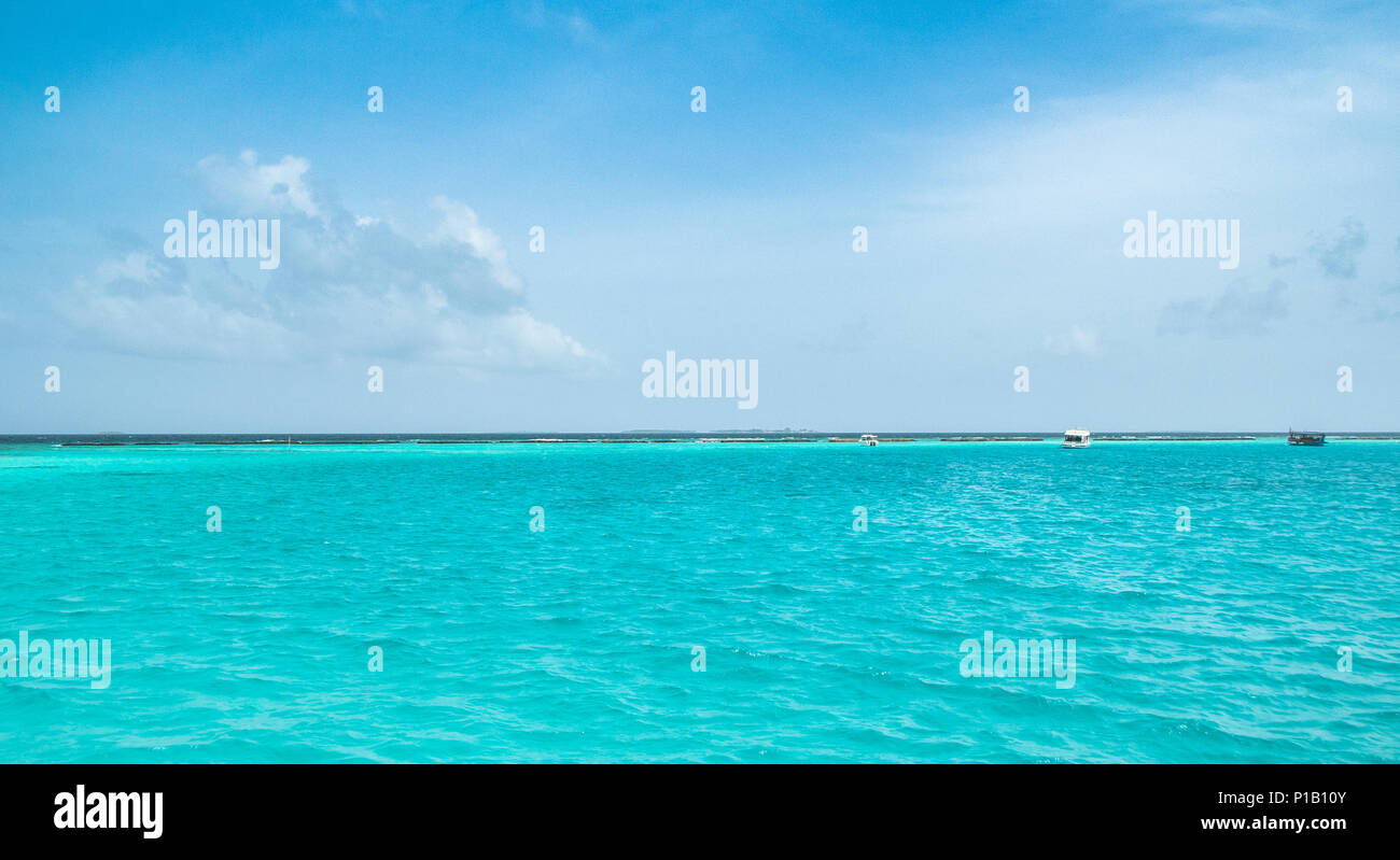 Indian Ocean. Maldives. Turquoise tropical water Stock Photo