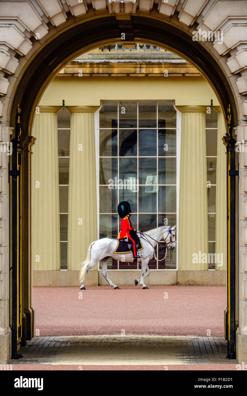 The Colonel's Review on Saturday 2 June 2018 held at The Mall / Buckingham Palace, London. Pictured: A Welsh Guard on horseback in the quadrangle of Buckingham Palace. Picture by Julie Edwards. Stock Photo