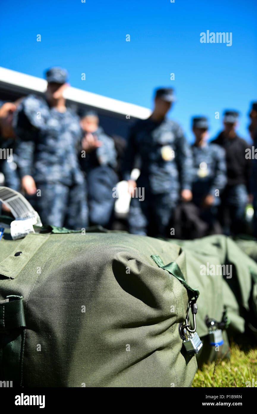 u s navy sailor students from the naval nuclear power training naval nuclear power training command