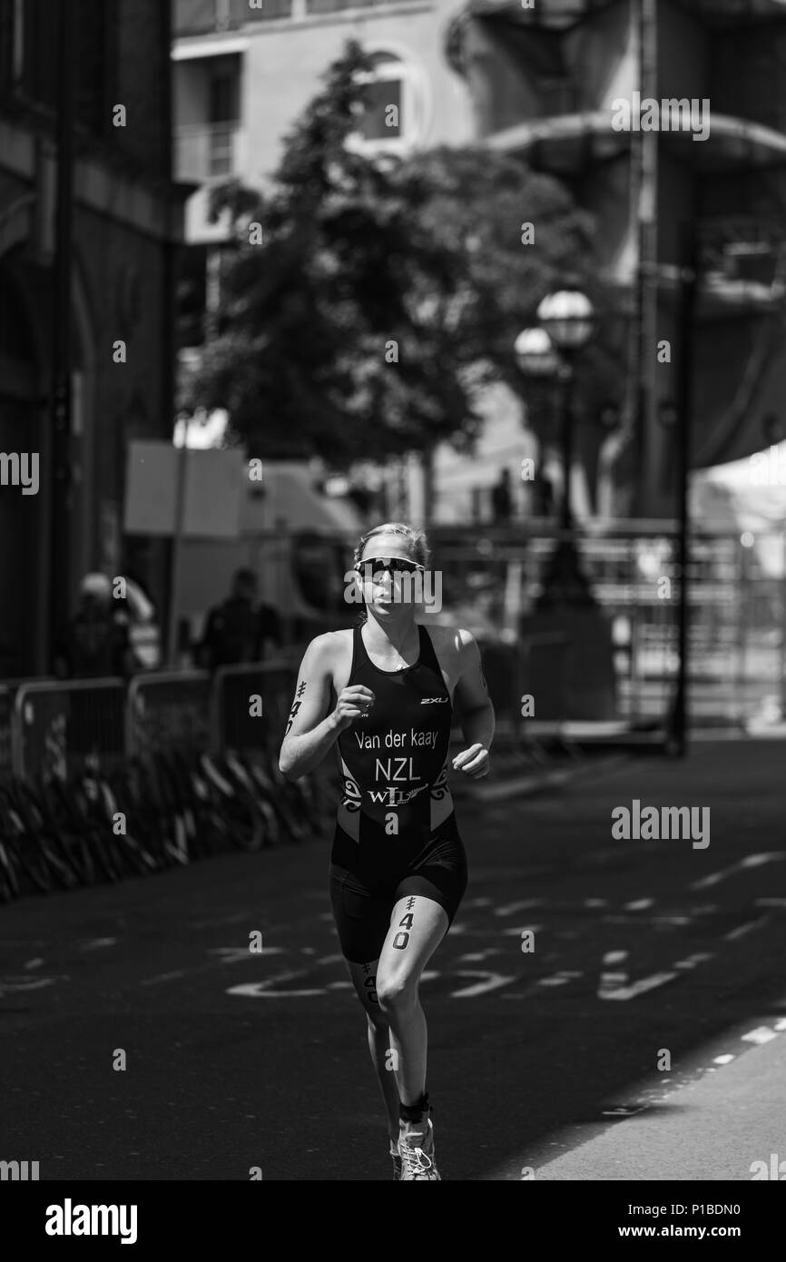 Cook leading the way at the AJ Bell Leeds Triathlon Stock Photo