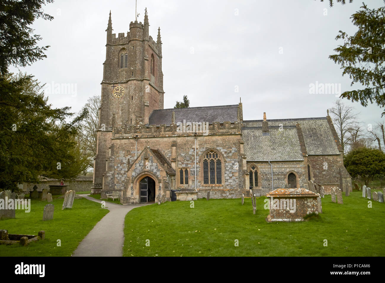 The parish church of St James avebury wiltshire england uk Stock Photo