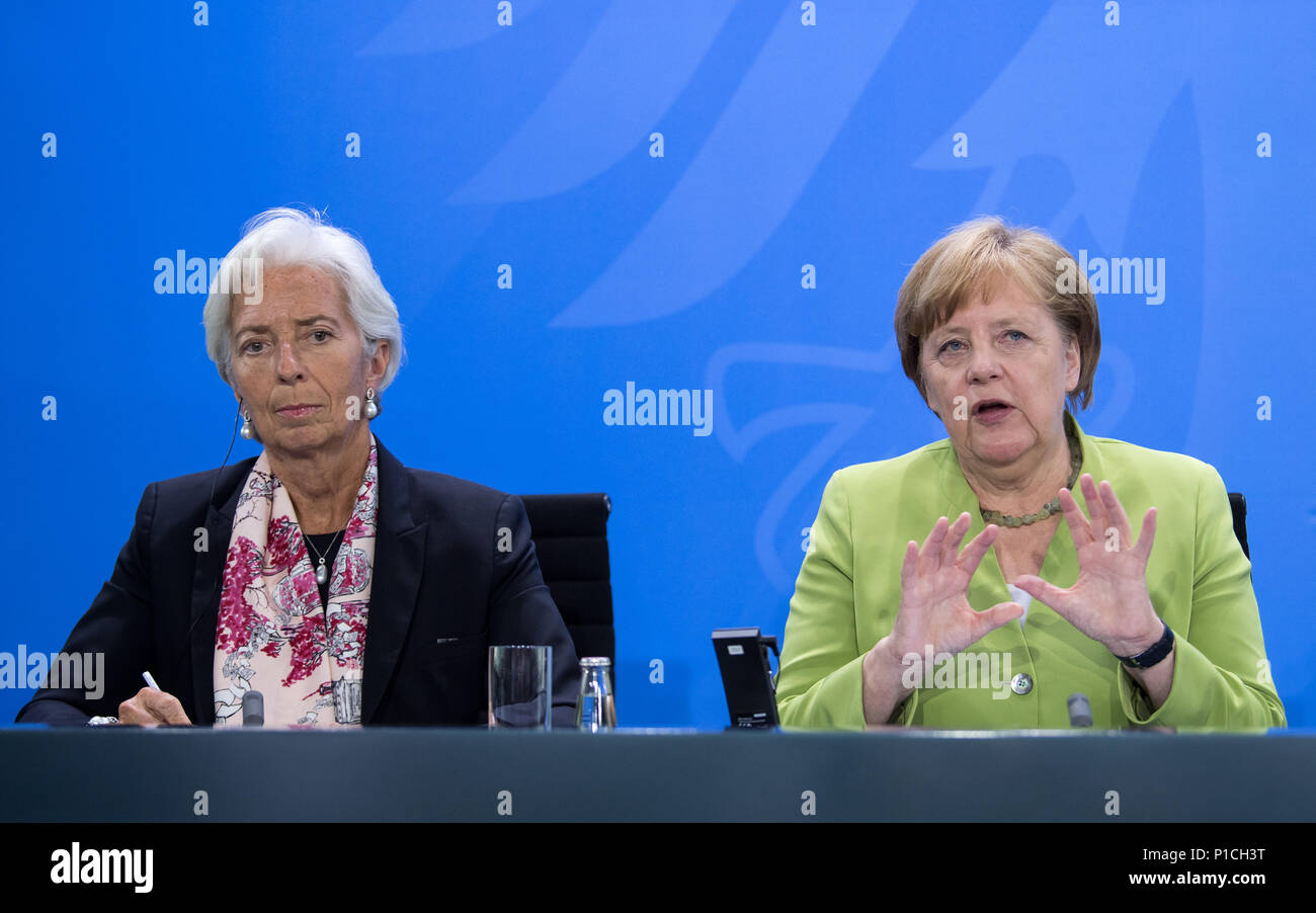 Berlin, Germany. 11th June, 2018. German Chancellor Angela Merkel (R) of the Christian Democratic Union (CDU), and Christine Lagarde, Managing Director and Chairman of the International Monetary Fund, deliver a statement during a press conference after their meeting at the Federal Chancellery. Photo: Bernd von Jutrczenka/dpa Credit: dpa picture alliance/Alamy Live News Stock Photo