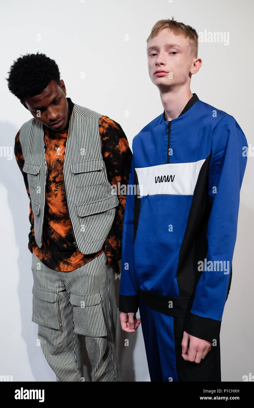 What modelstalking really happens backstage at lfw What modelstalking really happens backstage at lfw