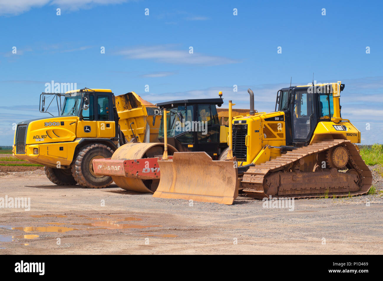 John deere caterpillar hires stock photography and images Alamy