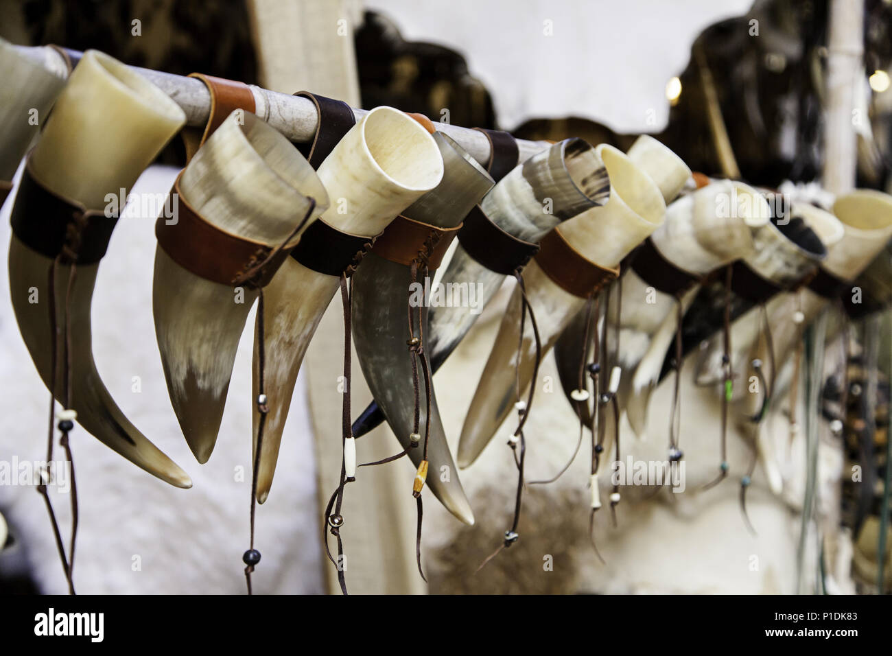 https://c8.alamy.com/comp/P1DK83/horns-of-animal-to-drink-detail-of-old-viking-tradition-P1DK83.jpg