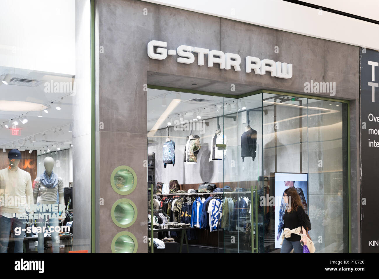 Philadelphia, Pennsylvania, May 19 2018: G star raw store front Stock Photo  - Alamy