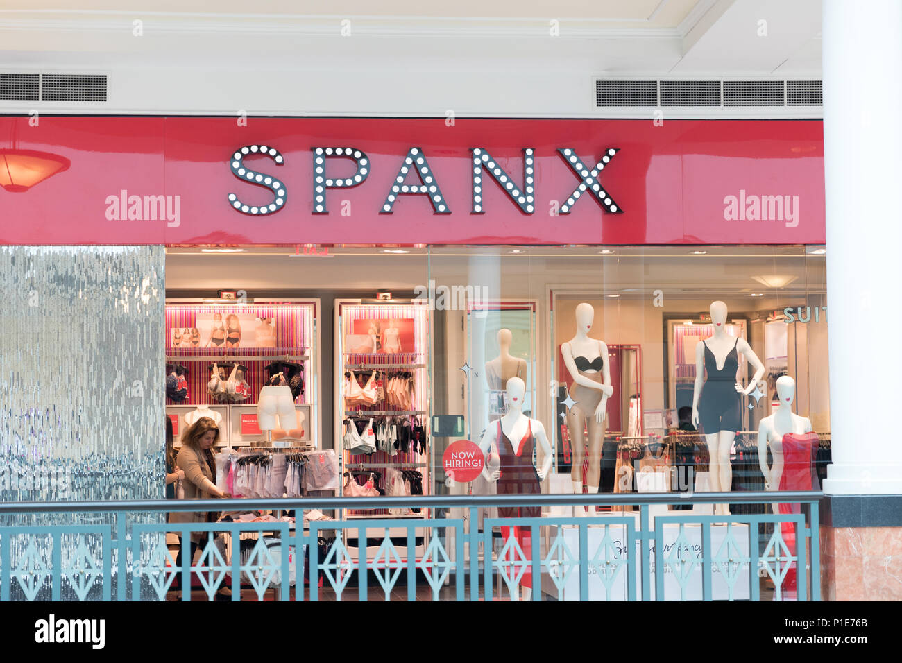 Philadelphia, Pennsylvania, May 19 2018: Spanx store sign entrance with  vibrant red, pink color display in Philadelphia Stock Photo - Alamy
