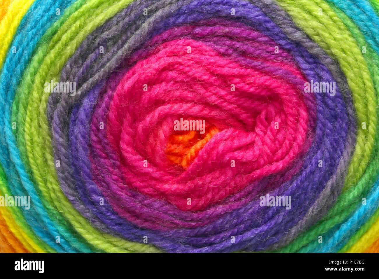 Two Threads Wrapped Around Rope and other material hi-res stock photography and images - Alamy
