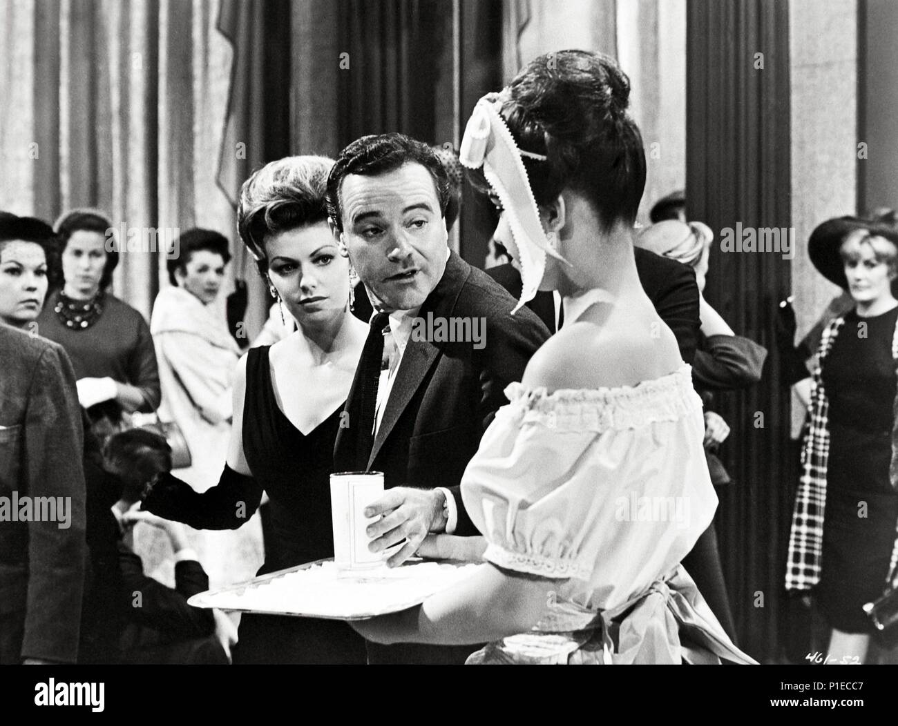 Original Film Title DAYS OF WINE AND ROSES. English Title DAYS OF WINE AND ROSES. Film