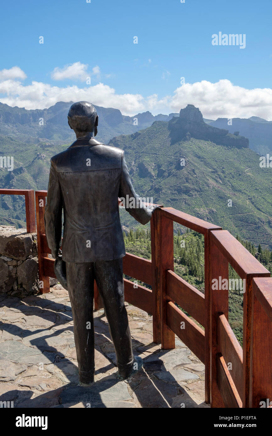 Staaue Miguel de unamuno statue hi-res stock photography and images - Alamy