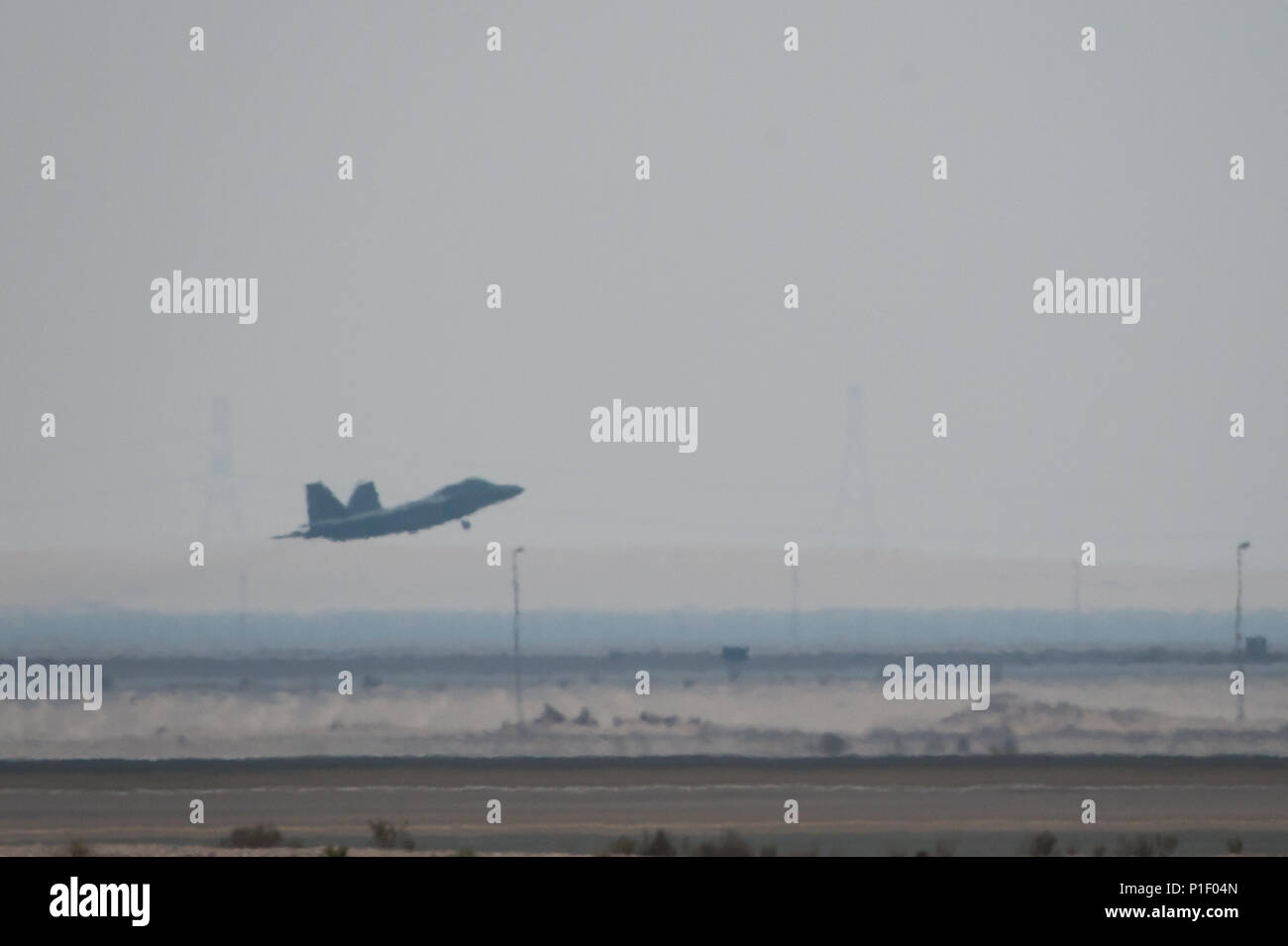 F 119 Raptor Twin pratt whitney f119 engines hi-res stock photography and images - Alamy