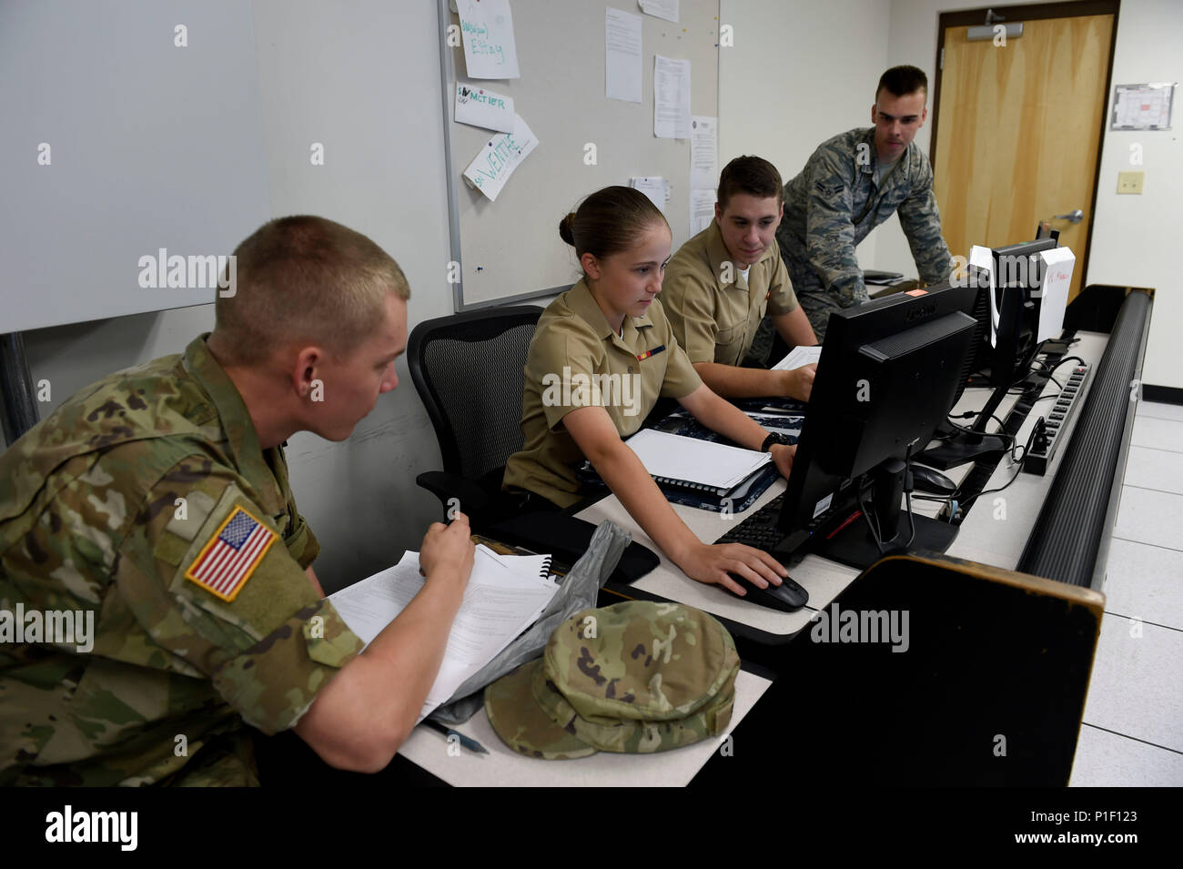 Joint cyber analysis course hires stock photography and images Alamy