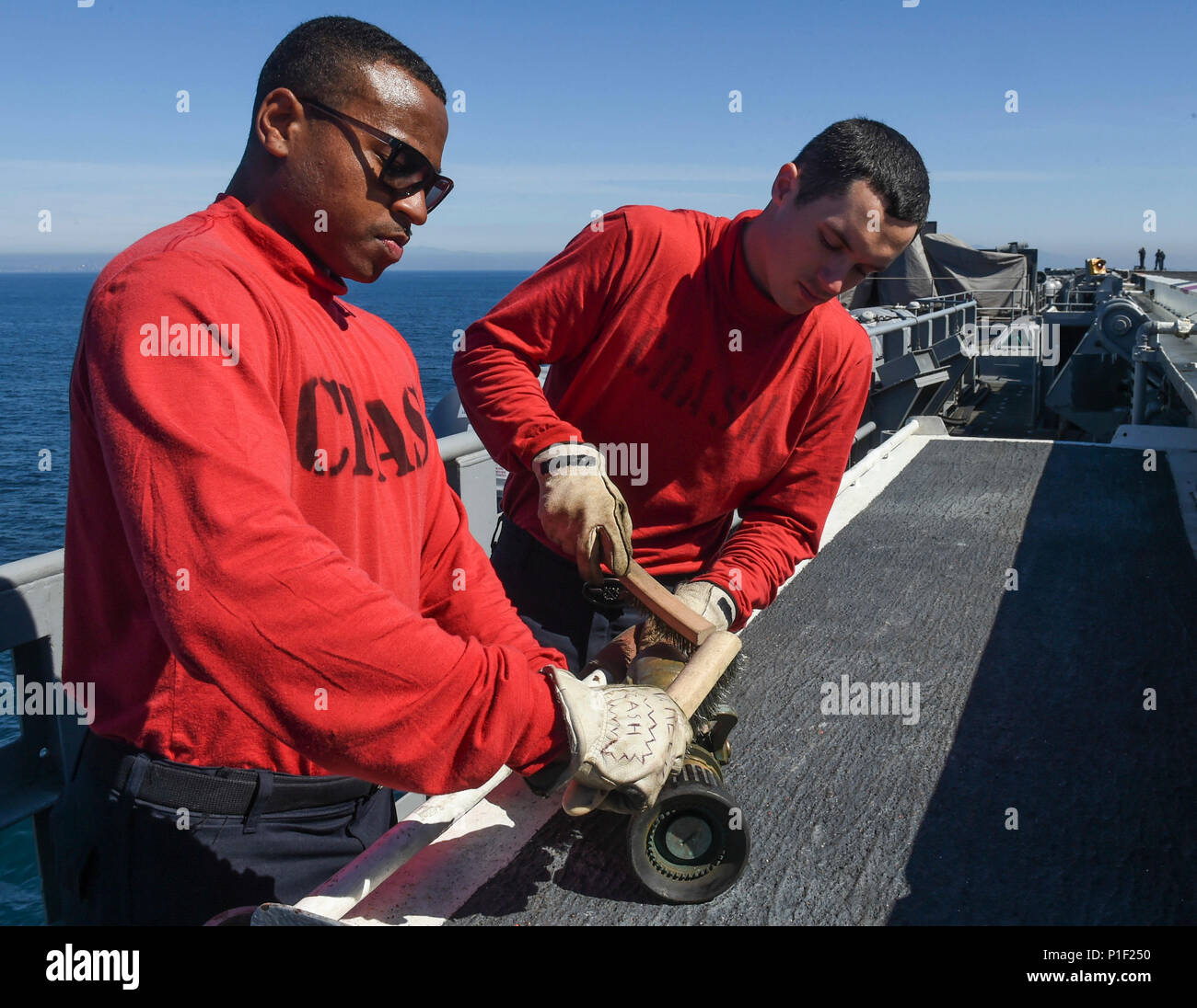 Uss slater hi-res stock photography and images - Alamy