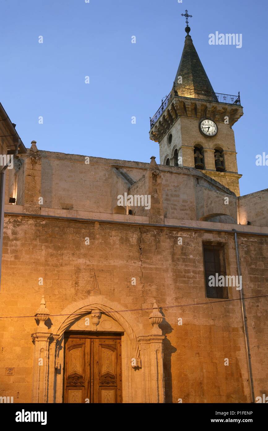SPAIN - Valencia autonomous region - Alt Vinalopó (district) - Alicante. Villena; Iglesia de Santiago con portada y campanario. Stock Photo