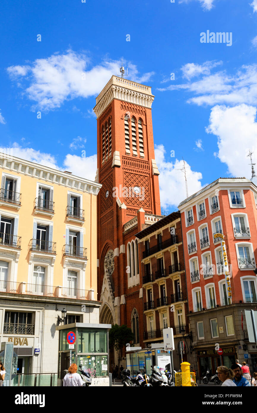 Parraquia de Santa Cruz, Iglesia de la Santa Cruz tower, Madrid, Spain. May 2018 Stock Photo