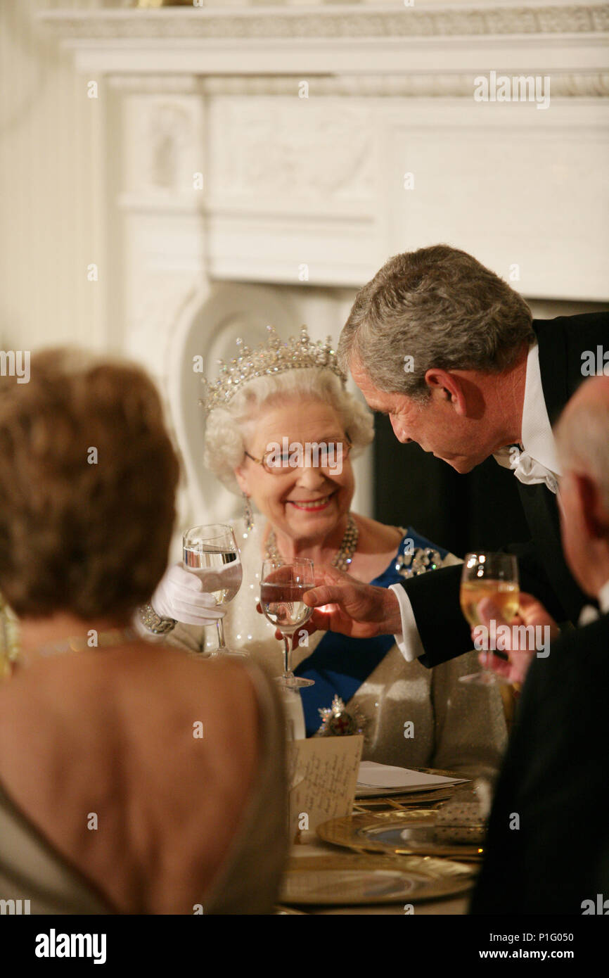 bush toasts queen elizabeth hires stock photography and images