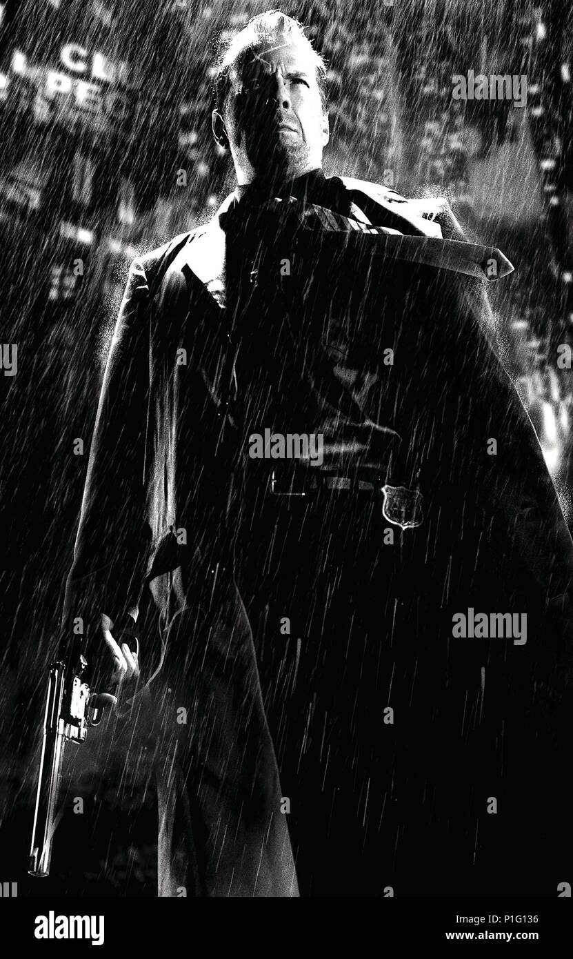 Original Film Title: SIN CITY.  English Title: SIN CITY.  Film Director: ROBERT RODRIGUEZ; FRANK MILLER.  Year: 2005.  Stars: BRUCE WILLIS. Copyright: Editorial inside use only. This is a publicly distributed handout. Access rights only, no license of copyright provided. Mandatory authorization to Visual Icon (www.visual-icon.com) is required for the reproduction of this image. Credit: DIMENSION FILMS / Album Stock Photo