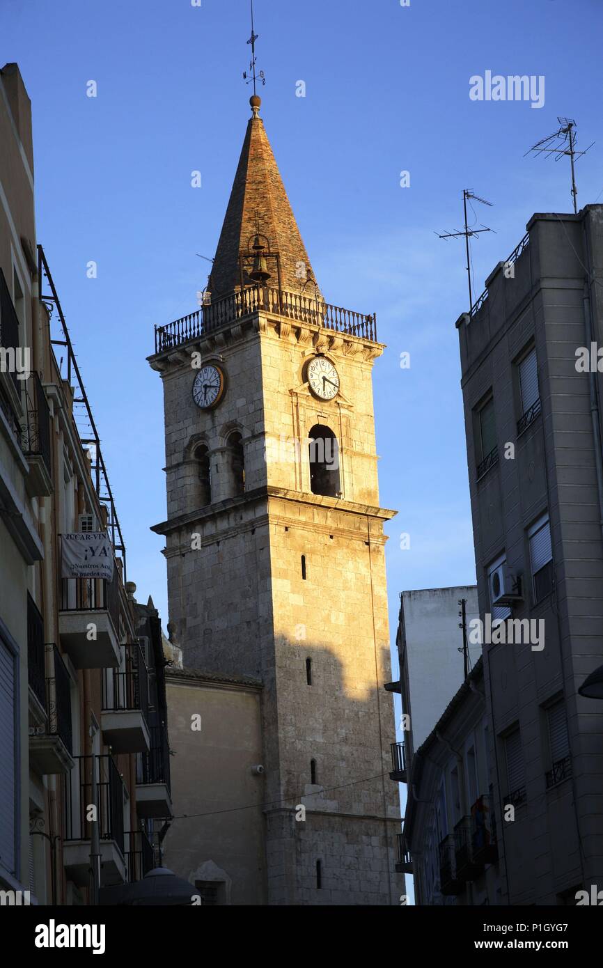 SPAIN - Valencia autonomous region - Alt Vinalopó (district) - Alicante. Villena; Iglesia de Santa María; campanario. Stock Photo