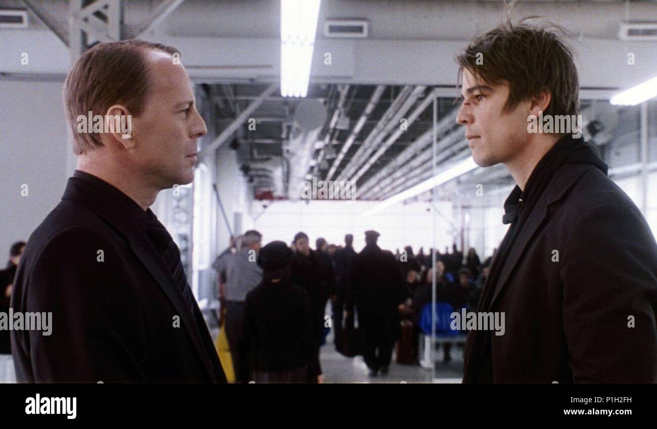 Bruce willis josh lucky hires stock photography and images Alamy