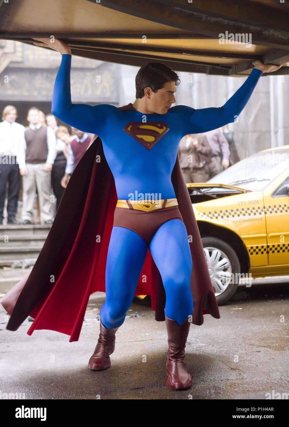 Original Film Title: SUPERMAN RETURNS. English Title: SUPERMAN RETURNS. Film Director: BRYAN SINGER. Year: 2006. Stars: BRANDON ROUTH. Credit: WARNER BROS. PICTURES / Album Stock Photo - Alamy Original Film Title: SUPERMAN RETURNS. English Title: SUPERMAN RETURNS. Film Director: BRYAN SINGER. Year: 2006. Stars: BRANDON ROUTH. Credit: WARNER BROS. PICTURES / Album Stock Photo - Alamy