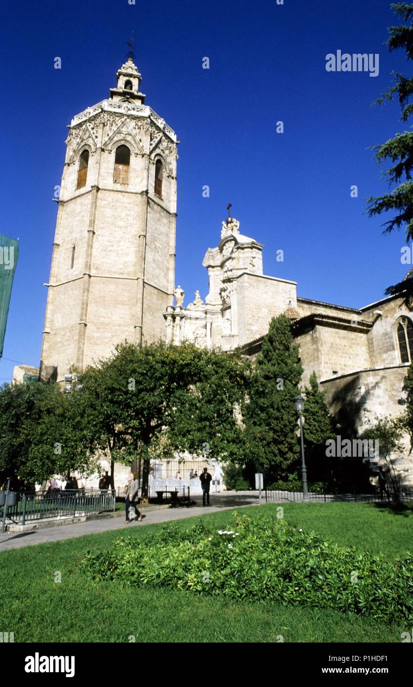 Cathedral / Miguelete /Micalet (belfry) seen from La Reina square. Stock Photo