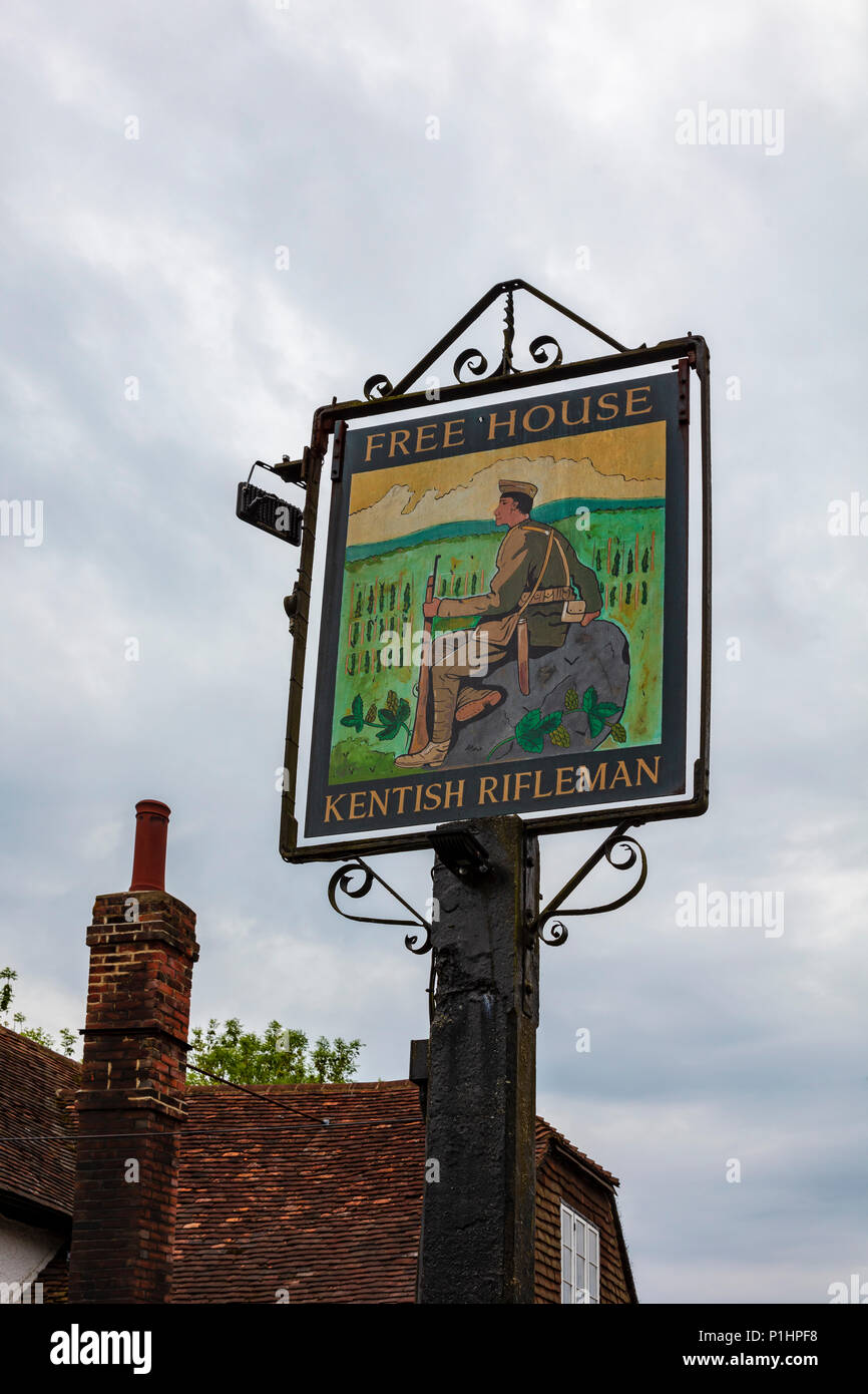 The Kentish Rifleman pub sign in Dunks Green near Hadlow, Kent, UK Stock Photo