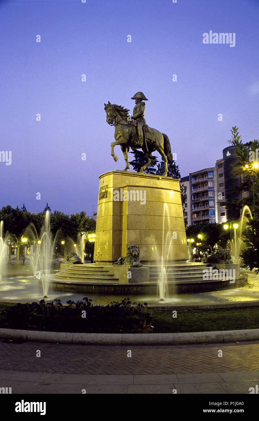 Logroño, Paseo / Plaza del Espolón o del Príncipe Vergara (monumento al General Espartero). Stock Photo
