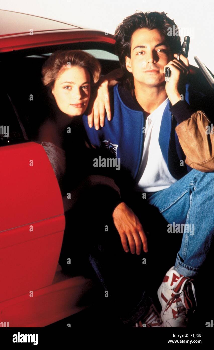 Original Film Title: IF LOOKS COULD KILL.  English Title: IF LOOKS COULD KILL.  Film Director: WILLIAM DEAR.  Year: 1991.  Stars: GABRIELLE ANWAR; RICHARD GRIECO. Credit: WARNER BROS. PICTURES / Album Stock Photo