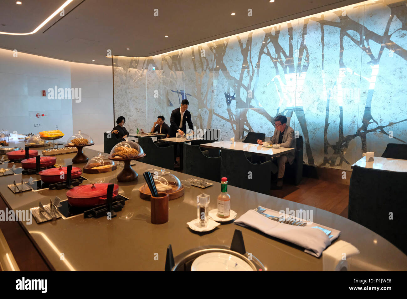 Passengers Having Lunch At The Korean Air First Class Lounge At The New Passenger Terminal 2 Of Incheon International Airport Sometimes Referred To As Seoul Incheon International Airport The Largest Airport In South