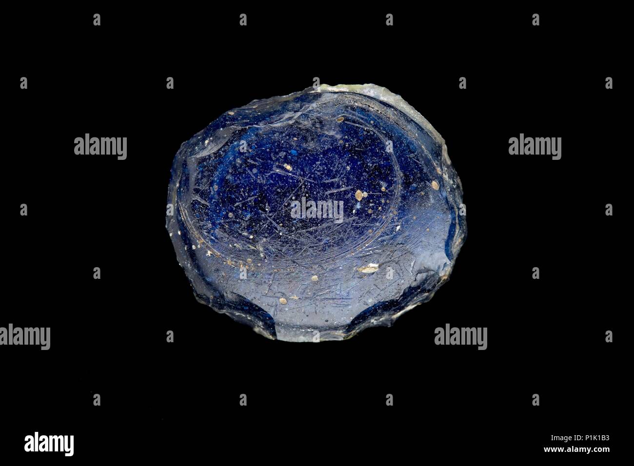 FRAGMANT OF GLASS RING 3