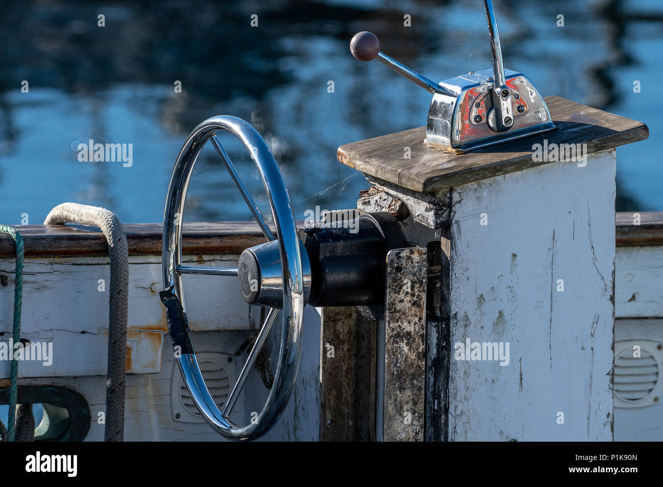 Old boat steering wheel hires stock photography and images Alamy