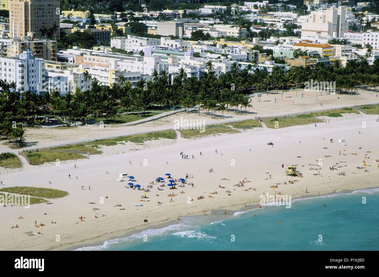 Edificios art deco hi-res stock photography and images - Alamy