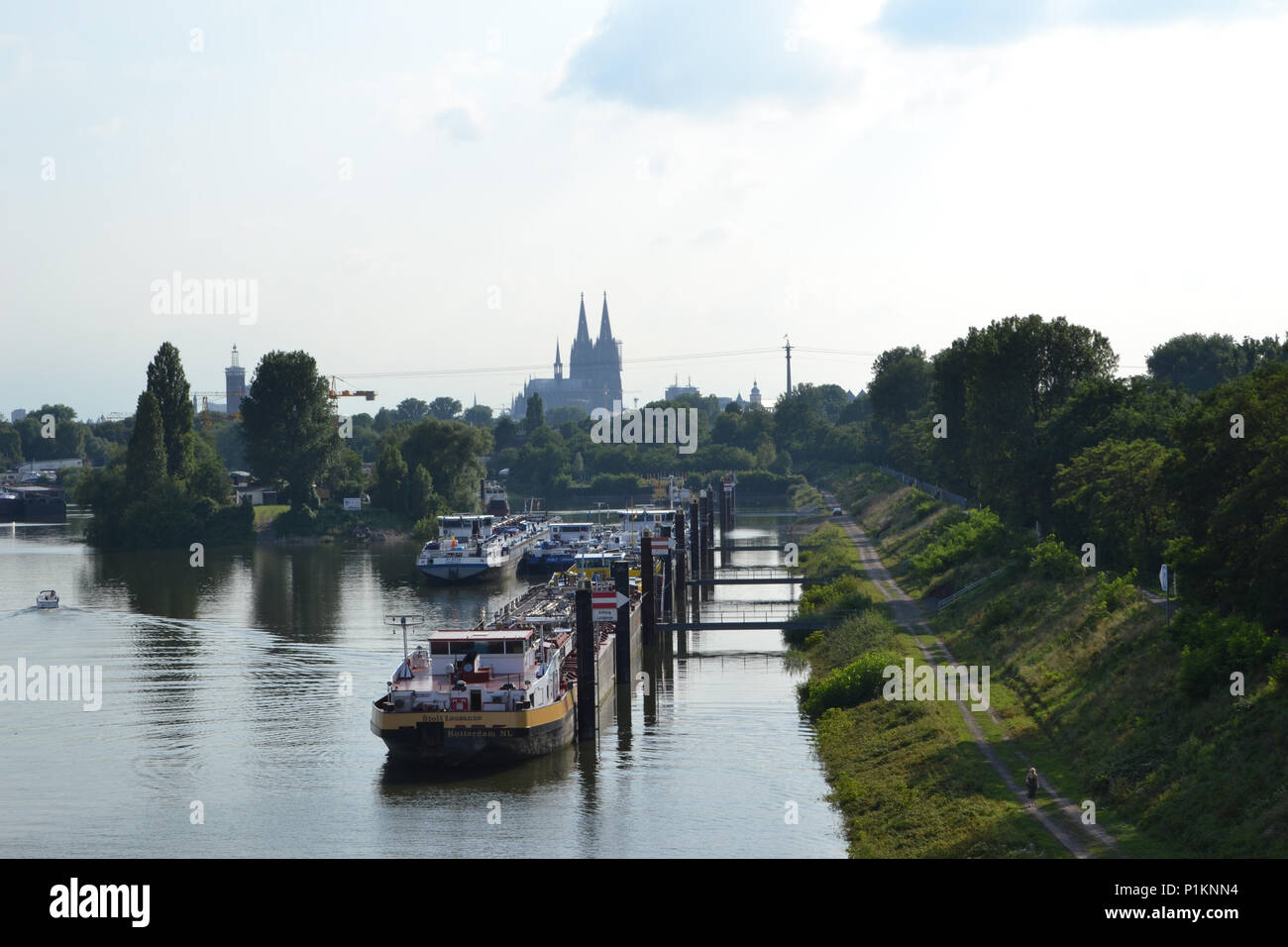 Blick auf den Mülheimer Hafen von der Fußgängerbrücke am Rheinpark, Köln Mülheim 2014 Stock Photo