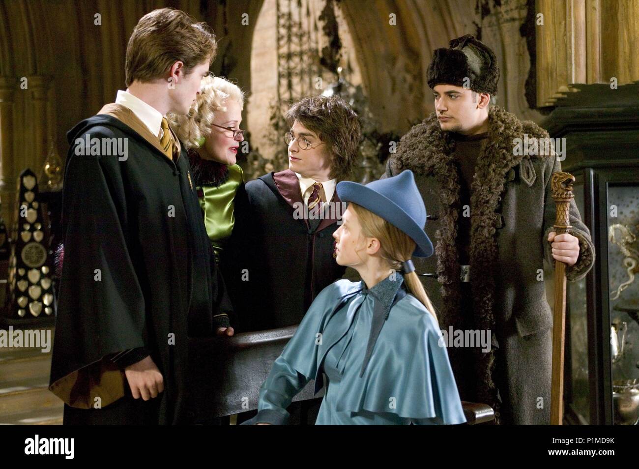 Robert pattinson harry potter hi-res stock photography and images - Alamy