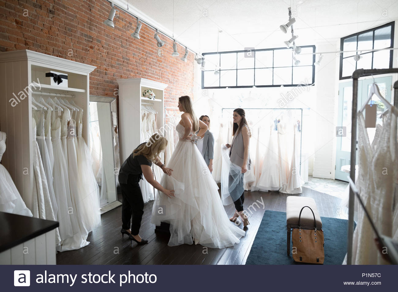 Fitting Stock Photos & Fitting Stock Images Alamy