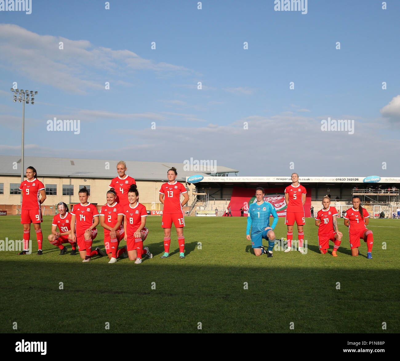 Wales womens football team hi-res stock photography and images - Alamy