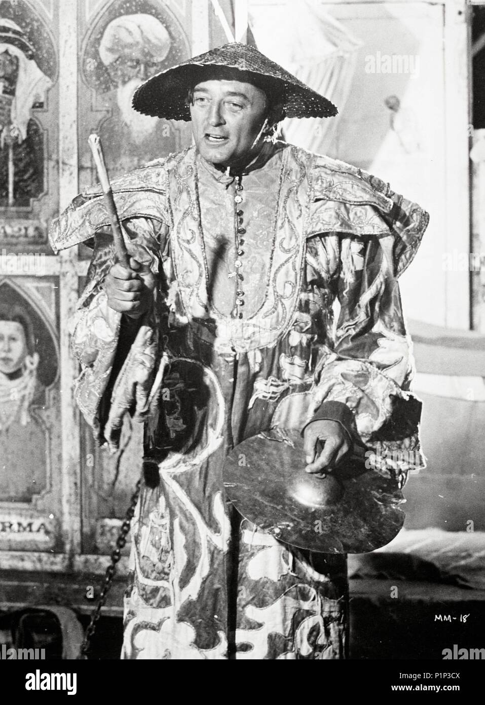 Original Film Title: MISTER MOSES. English Title: MISTER MOSES. Film Director: RONALD NEAME. Year: 1965. Stars: ROBERT MITCHUM. Credit: UNITED ARTISTS / Album Stock Photo
